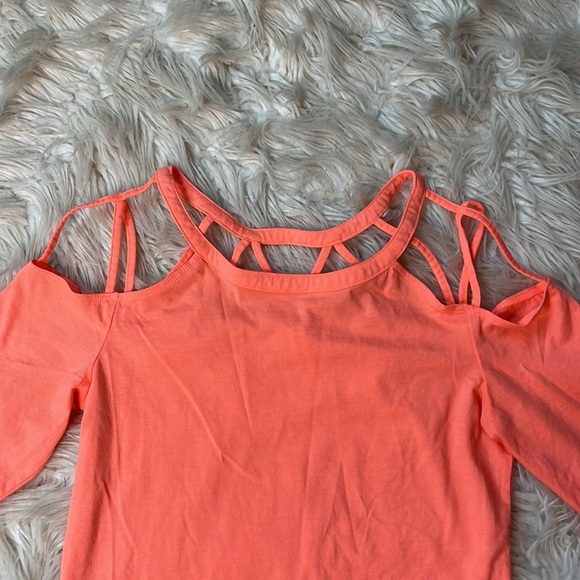 Fabletics bright peachy orange cutout top detail tshirt size SS - Picture 2 of 7